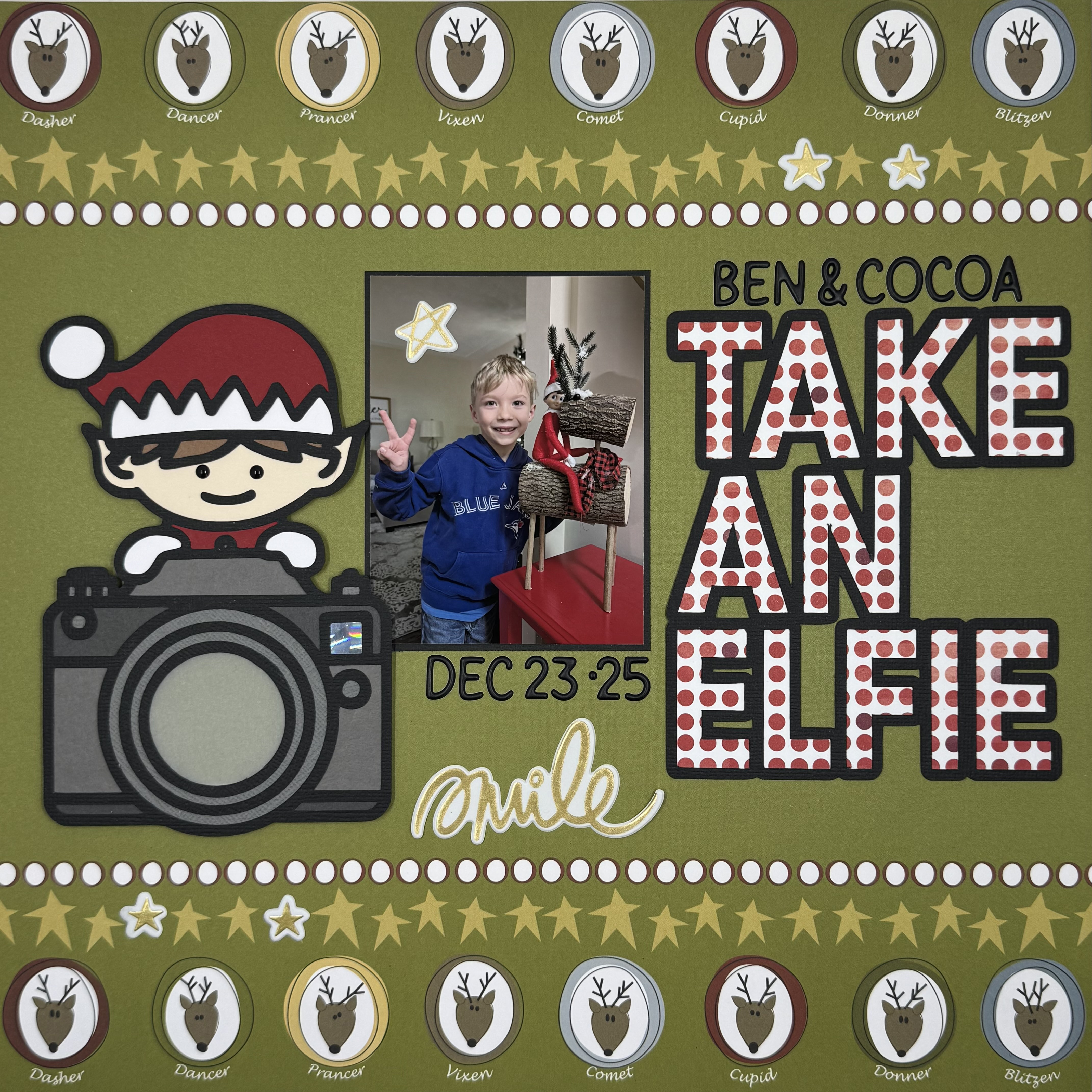 Ben & Cocoa Take An Elfie | DDDesignz